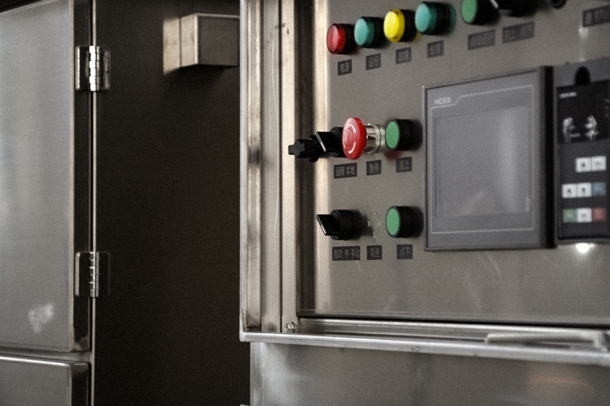 Diseño del gabinete de control